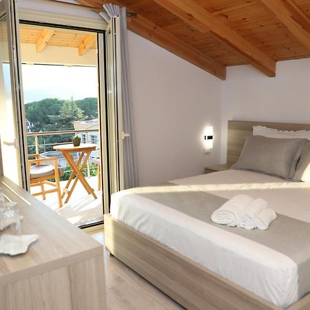 Guesthouse Kazazi Berat Esterno foto