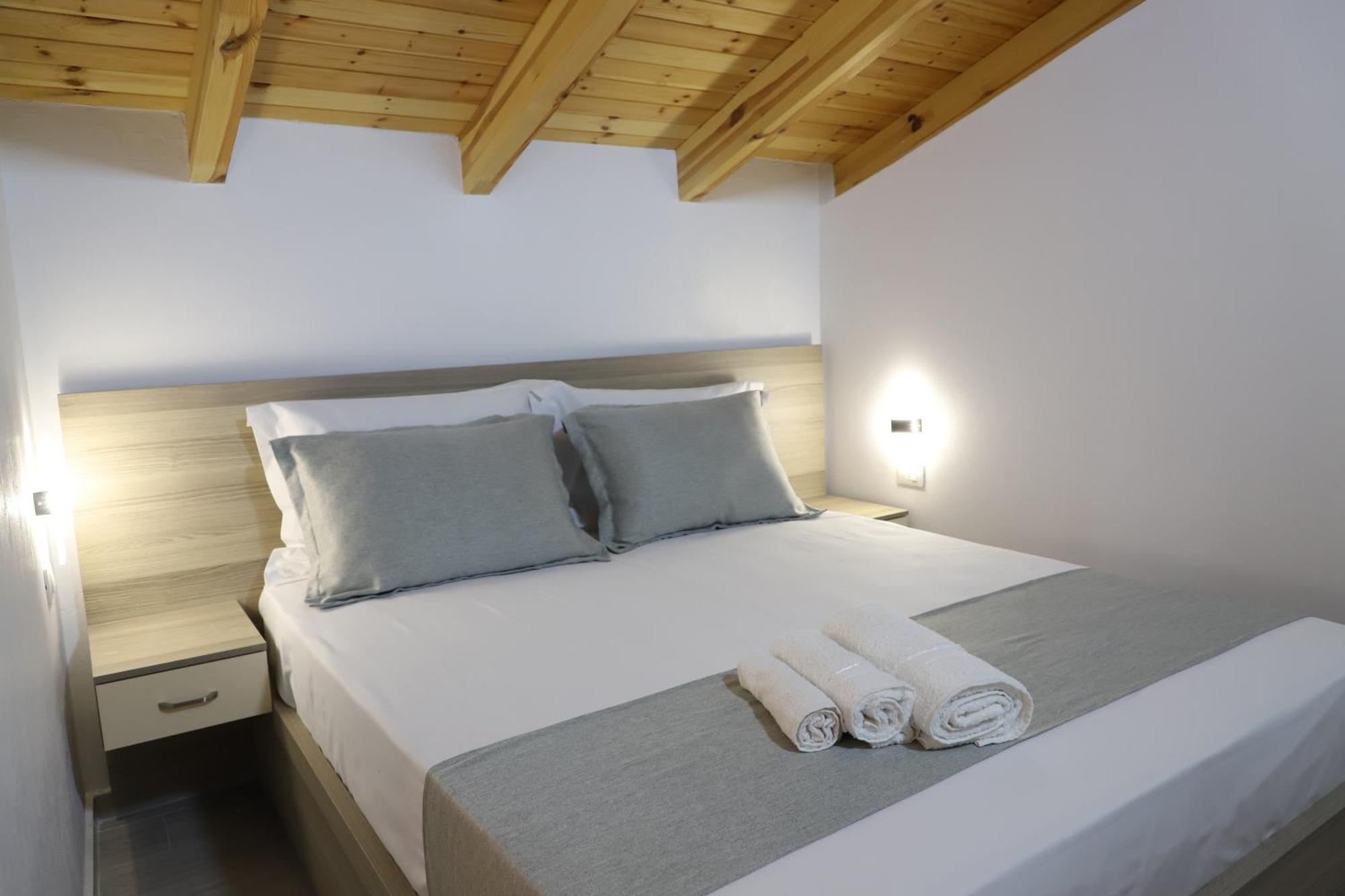 Guesthouse Kazazi Berat Esterno foto
