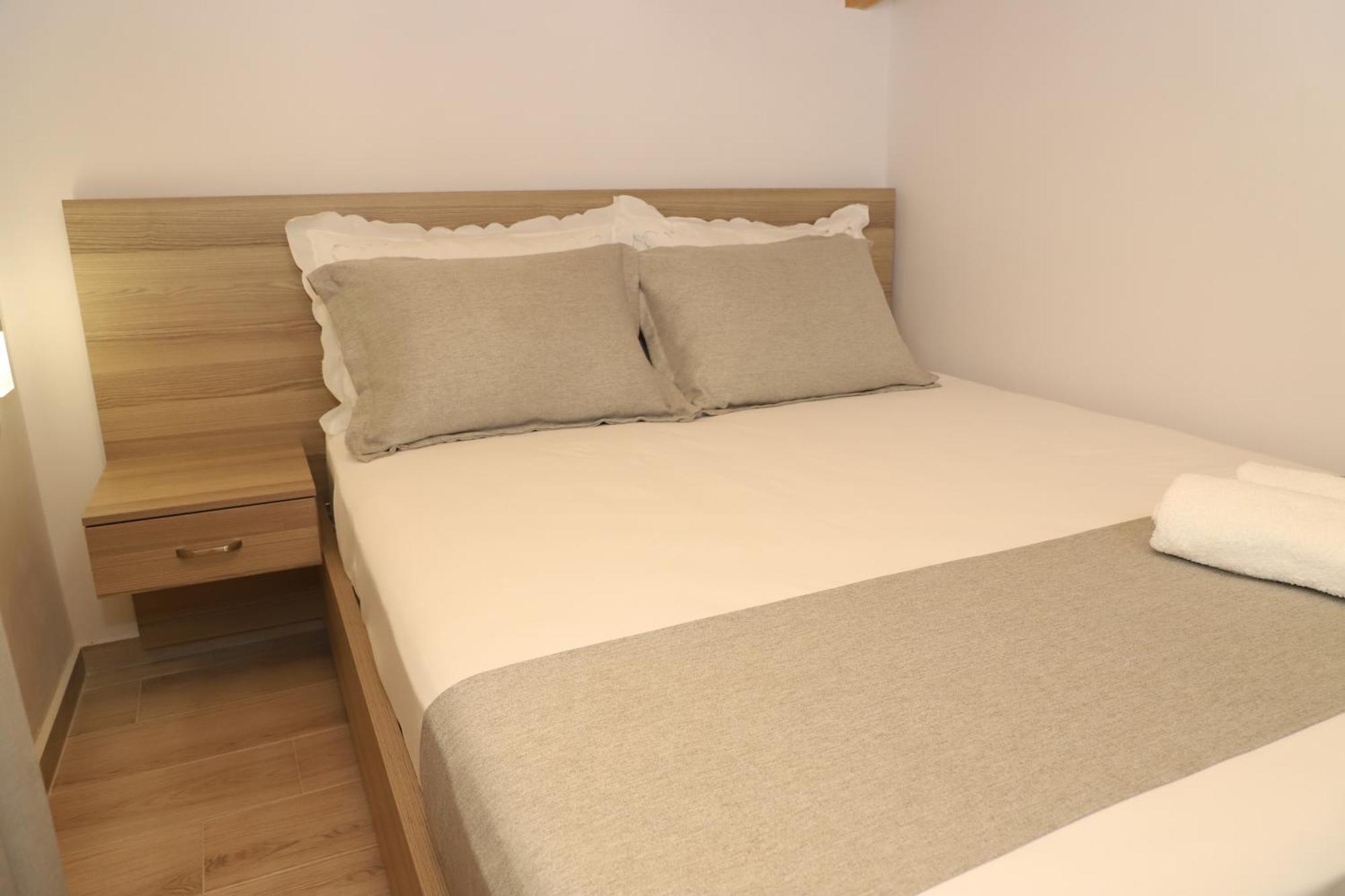 Guesthouse Kazazi Berat Esterno foto